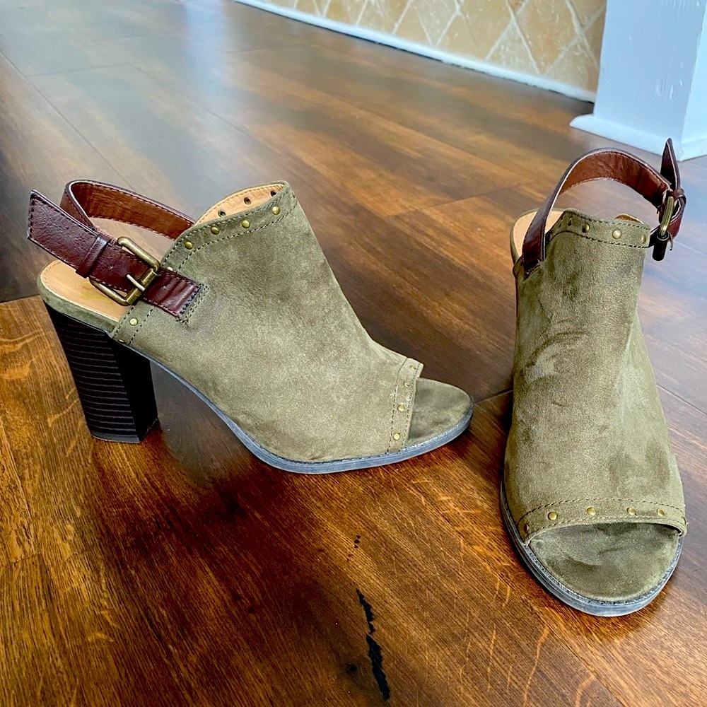 Used Report shoes 7.5